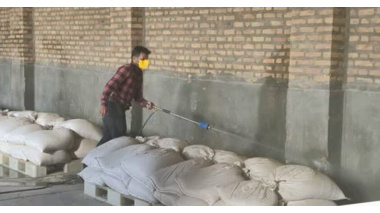 سمپاشی انبار بذر غلات مرکز (مرحله سوم)